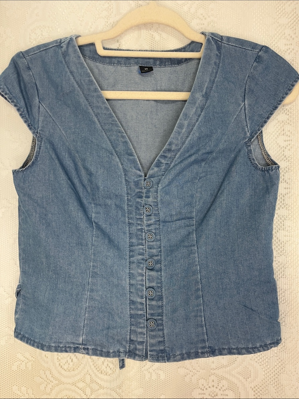 😻5for$15😻Chambray Blue Denim Button-Front cap sleeve XS